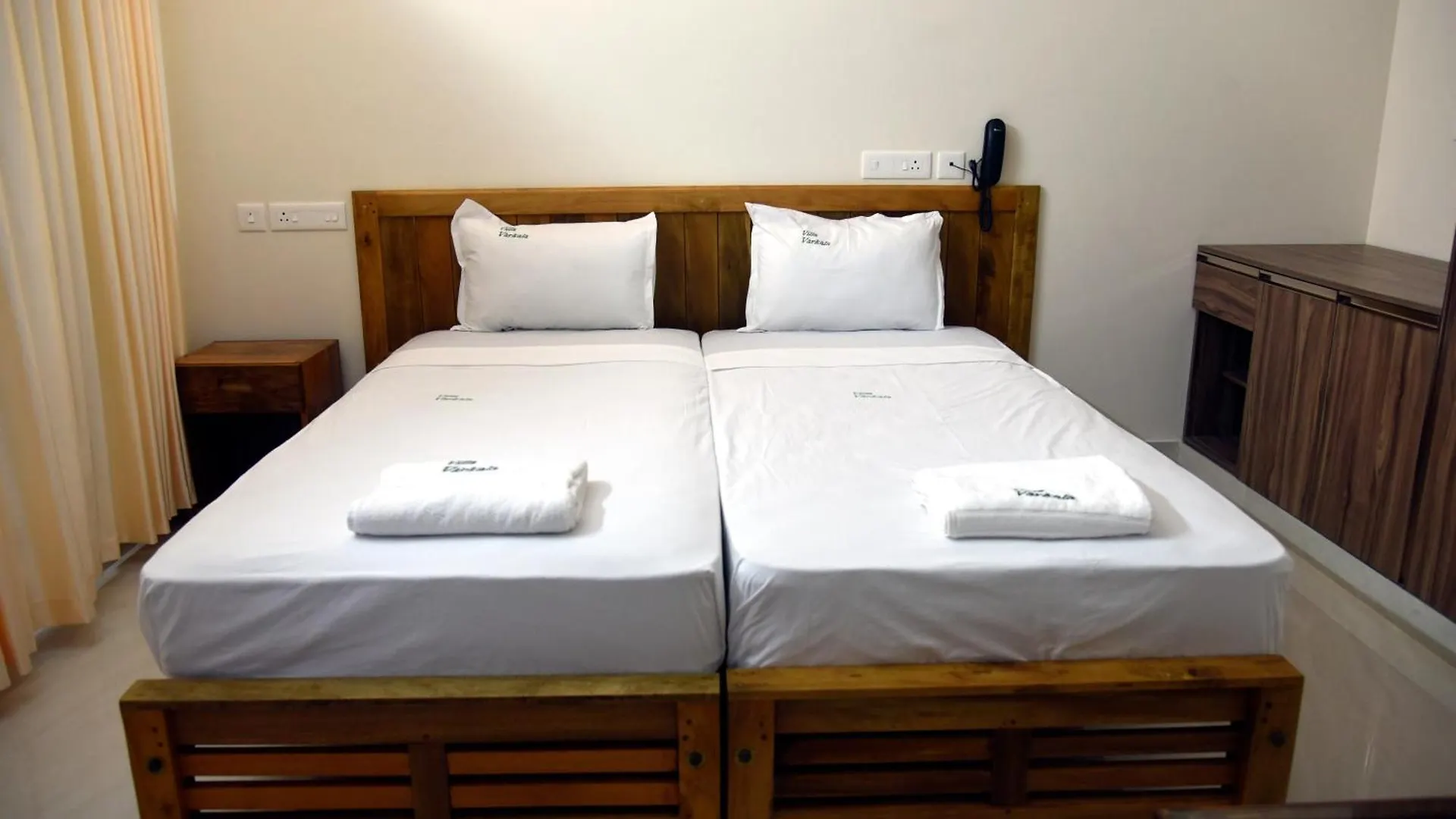 Villa Varkala 2*,